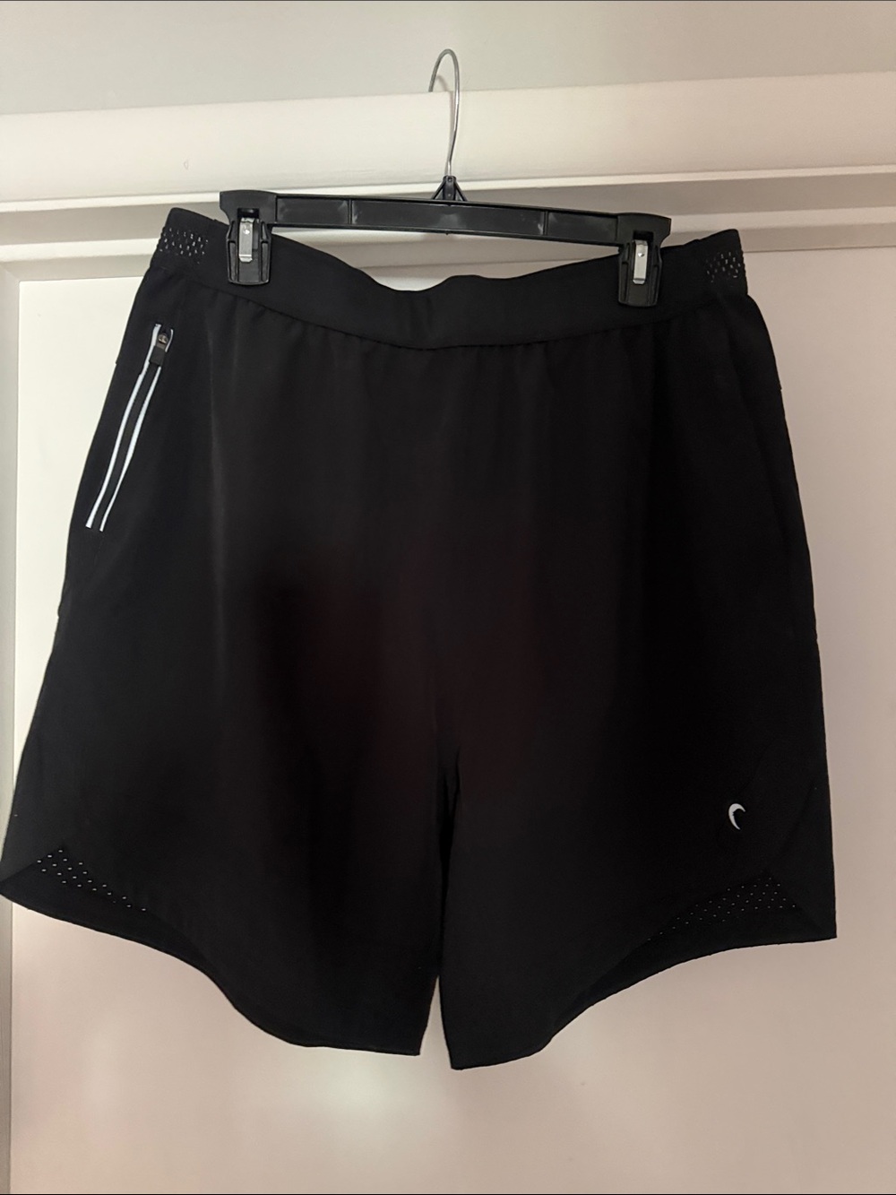 Shia Active Men’s Black Athletic Shorts NWOT